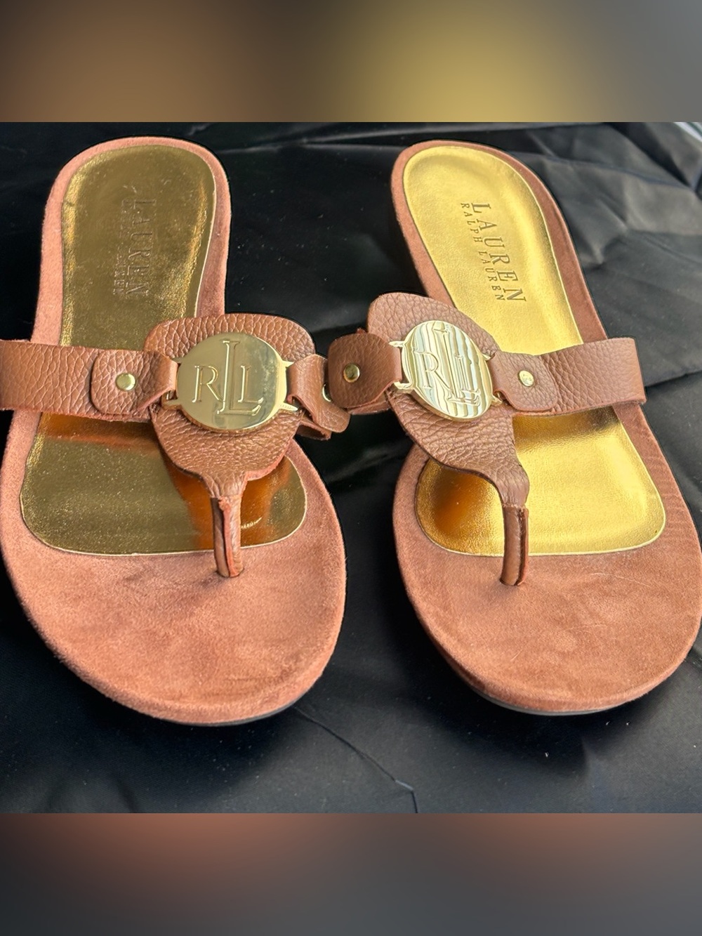 RALPH LAUREN Brown Leather Logo Thong Sandals with Gold Accents - Picture 5 of 9